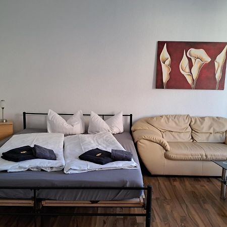 Apartment-Hotel Schillerplatz Wittenberge Esterno foto