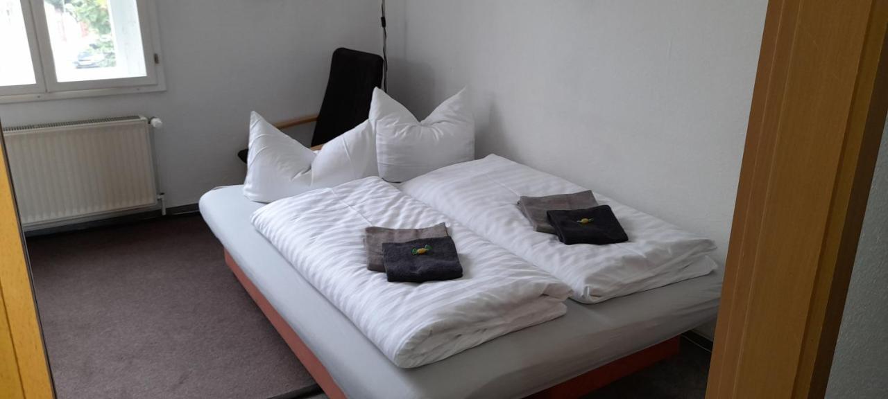 Apartment-Hotel Schillerplatz Wittenberge Esterno foto
