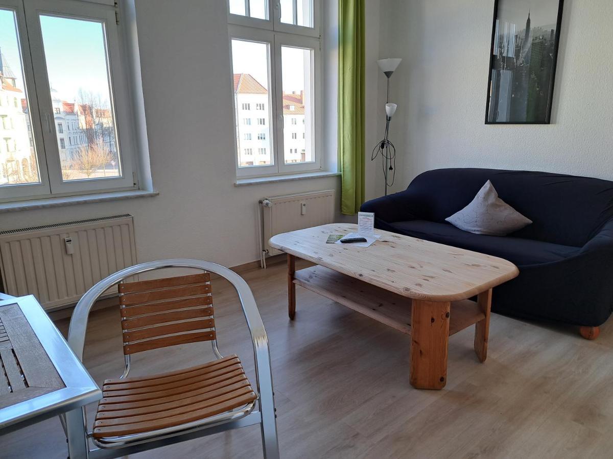 Apartment-Hotel Schillerplatz Wittenberge Esterno foto