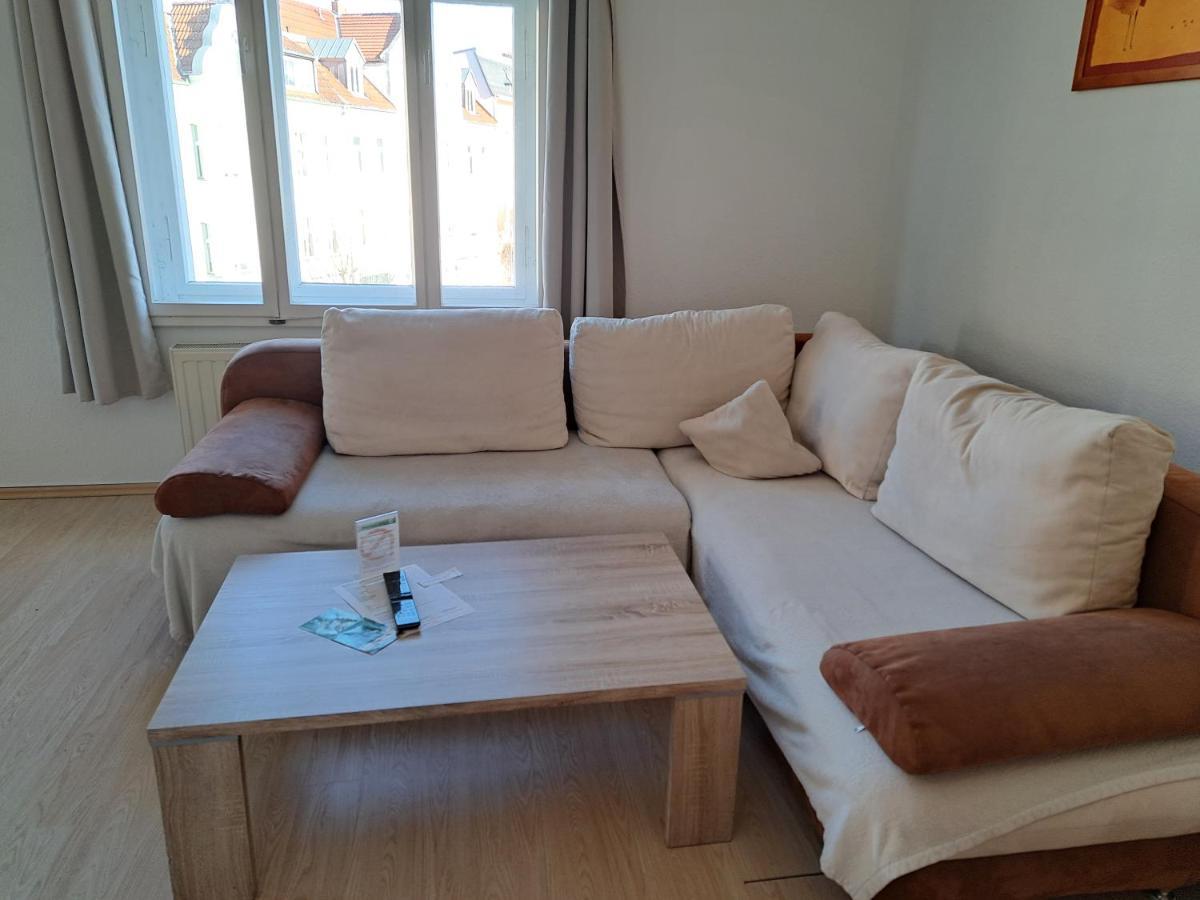 Apartment-Hotel Schillerplatz Wittenberge Esterno foto