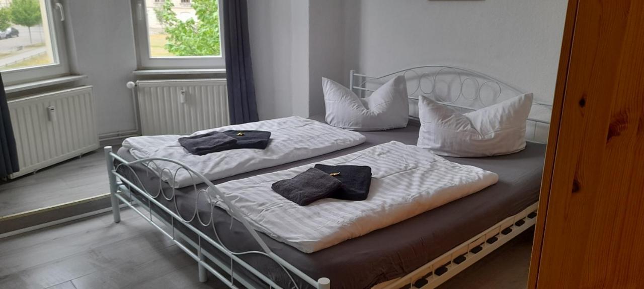 Apartment-Hotel Schillerplatz Wittenberge Esterno foto
