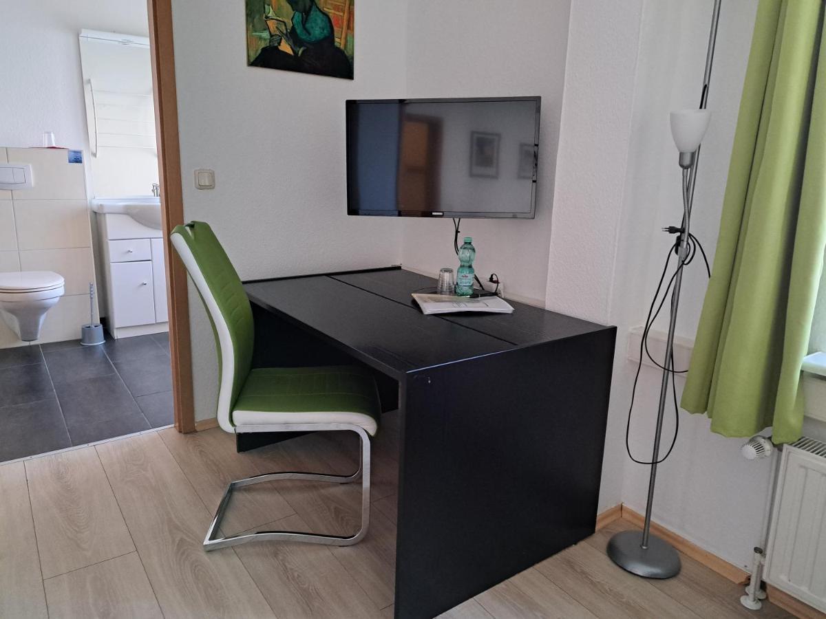 Apartment-Hotel Schillerplatz Wittenberge Esterno foto
