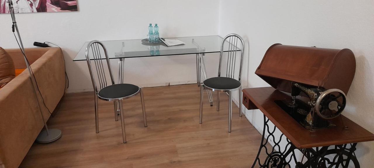 Apartment-Hotel Schillerplatz Wittenberge Esterno foto