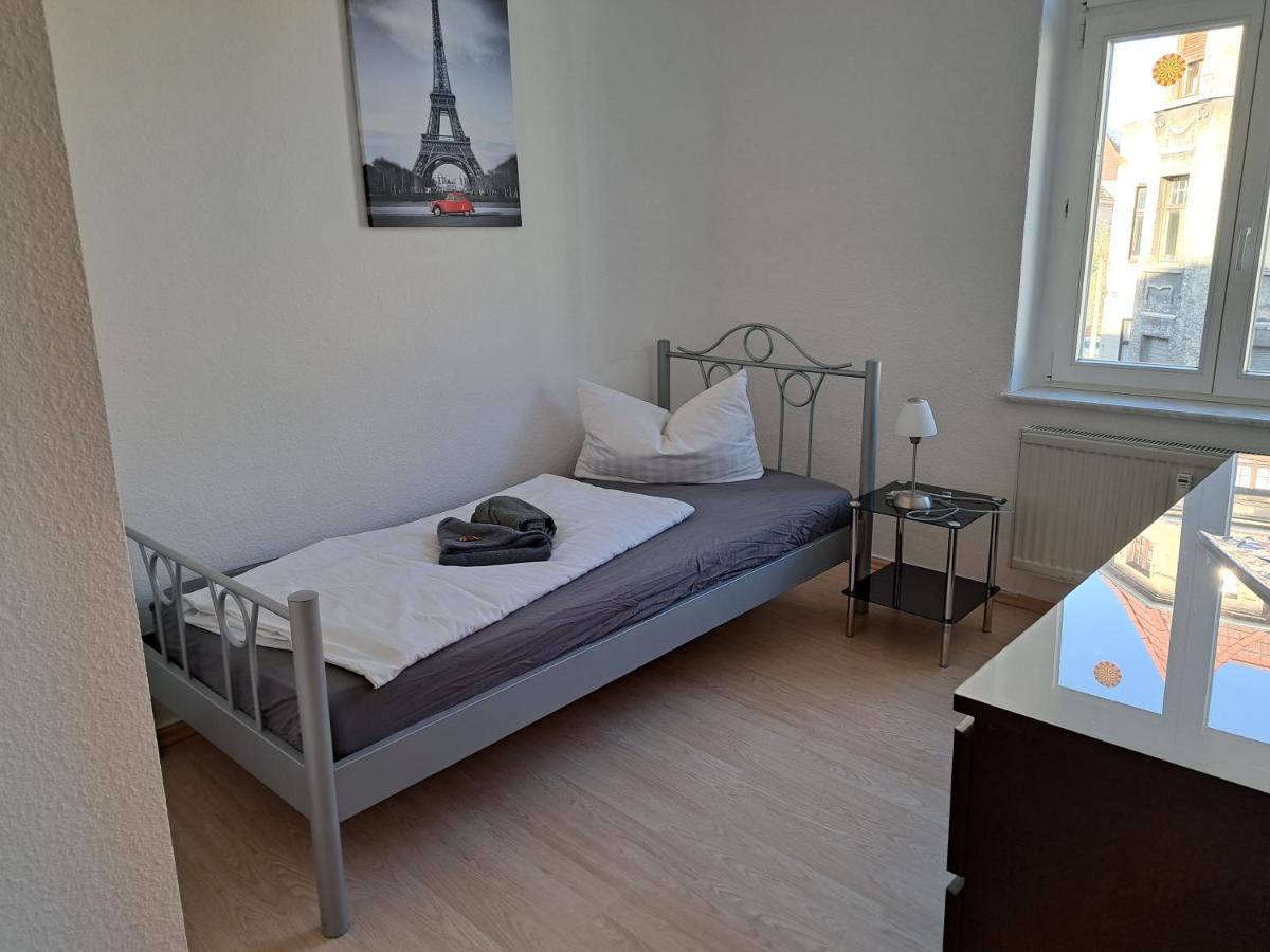 Apartment-Hotel Schillerplatz Wittenberge Esterno foto