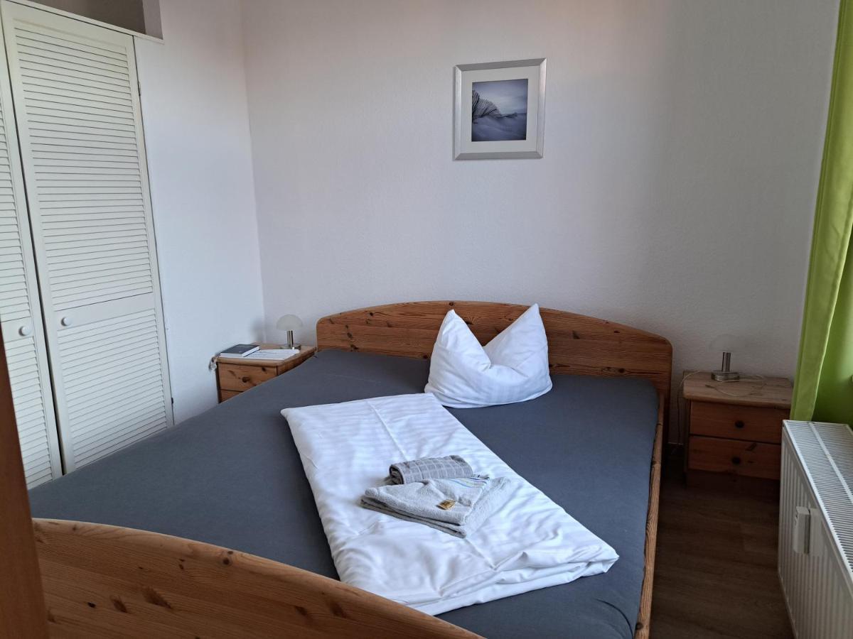 Apartment-Hotel Schillerplatz Wittenberge Esterno foto