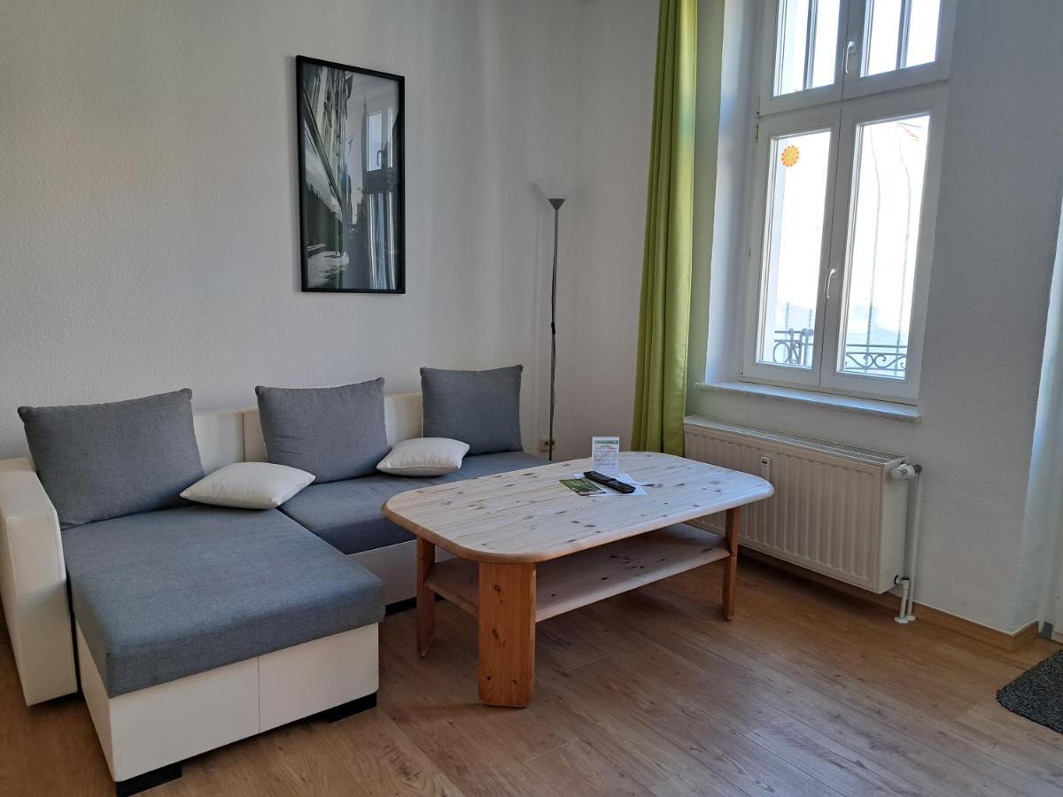 Apartment-Hotel Schillerplatz Wittenberge Esterno foto