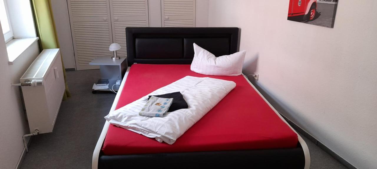 Apartment-Hotel Schillerplatz Wittenberge Esterno foto