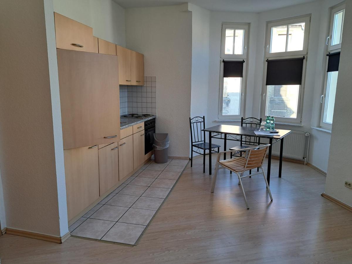 Apartment-Hotel Schillerplatz Wittenberge Esterno foto