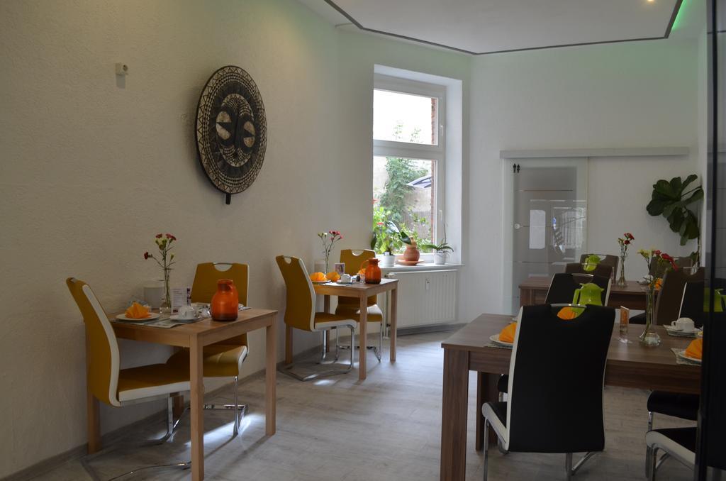 Apartment-Hotel Schillerplatz Wittenberge Esterno foto